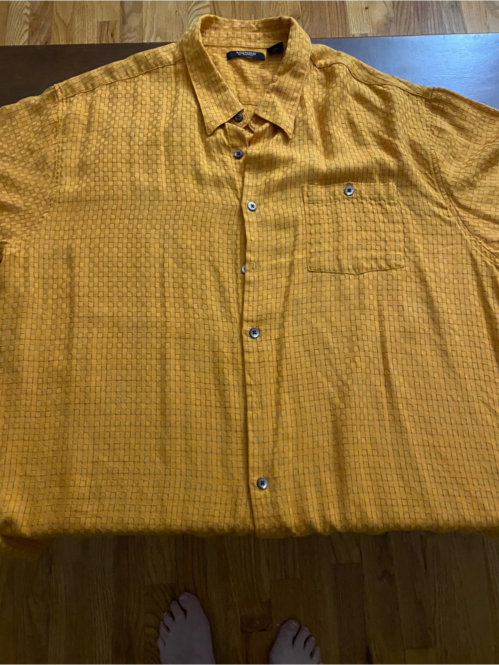 Mondo Mustard Textured Short-Sleeve Button-Down Shirt